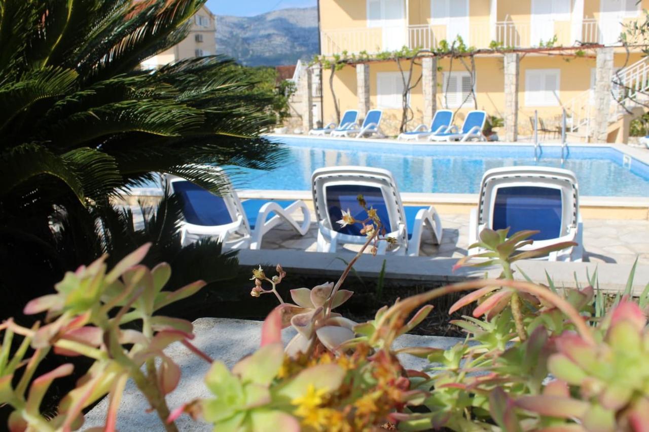 Cosy Sun-Splashed Bedroom - Pansion Hajduk Korčula Zewnętrze zdjęcie